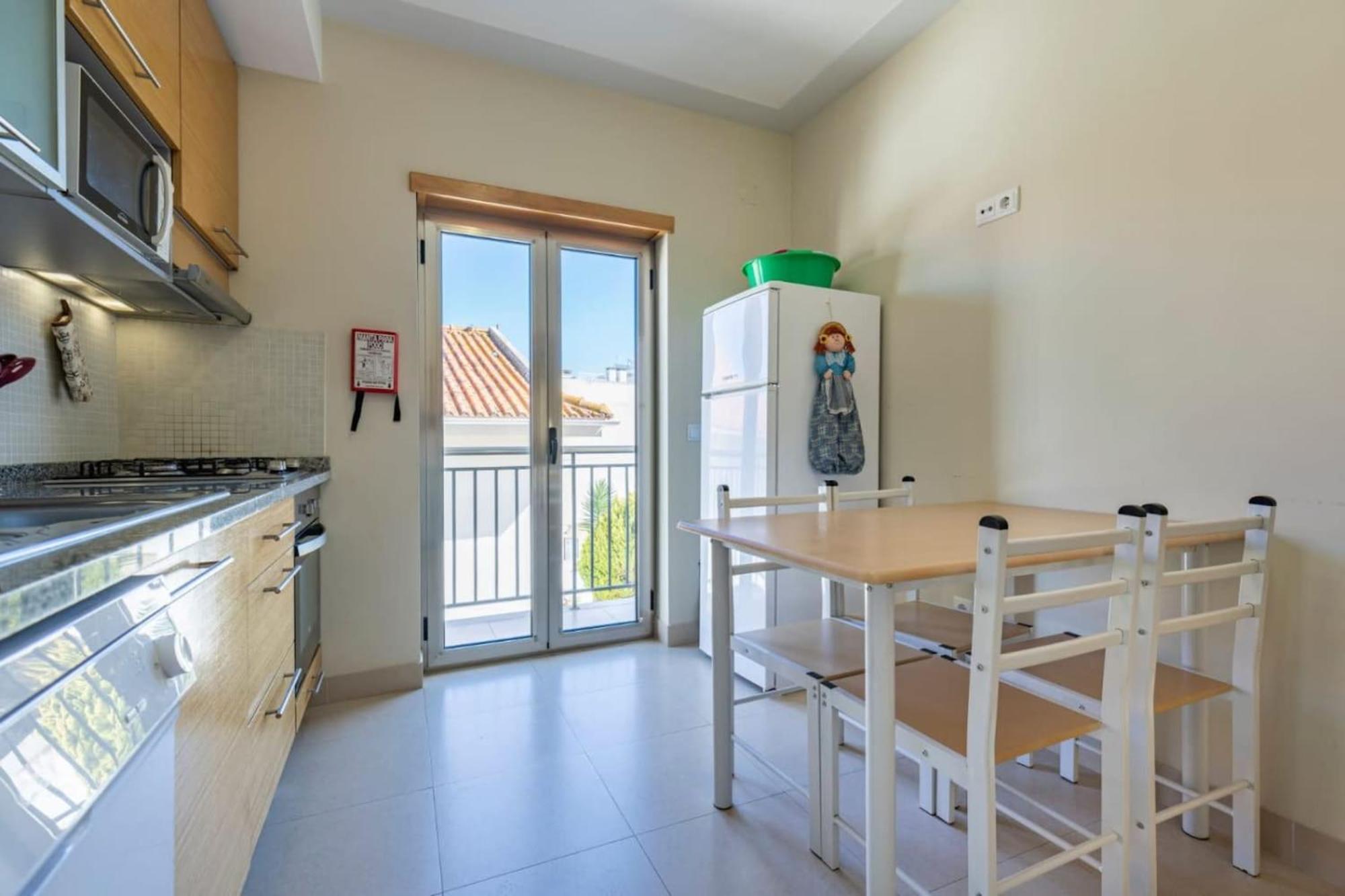 Apartment T2 *